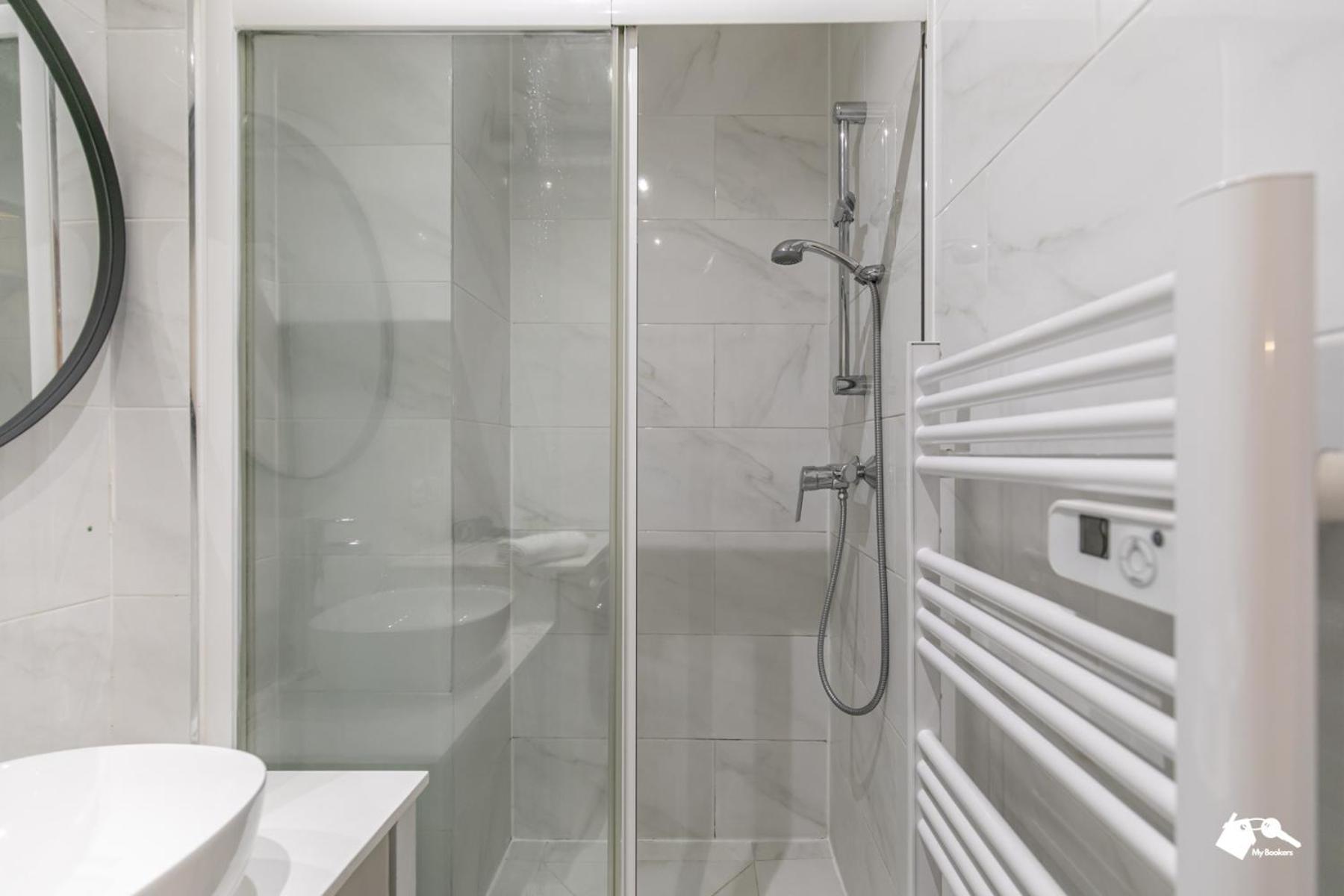 Mba - Splendide Appartement Proche Montmartre Parijs Buitenkant foto